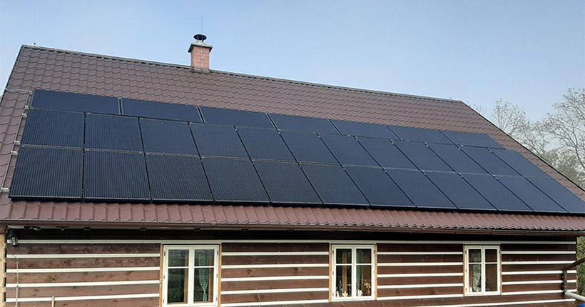 Sluneční elektrárna v rodinném domě snižuje závislost na distribuční firmě